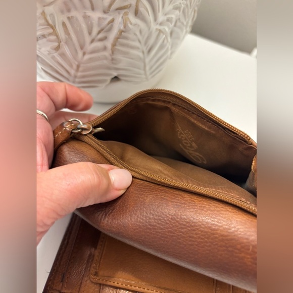 Fossil Brown Leather Pebbled Tri Fold Wallet - Picture 6 of 6